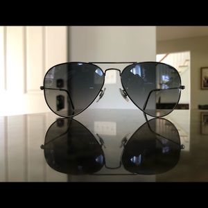 Black RayBan Aviators